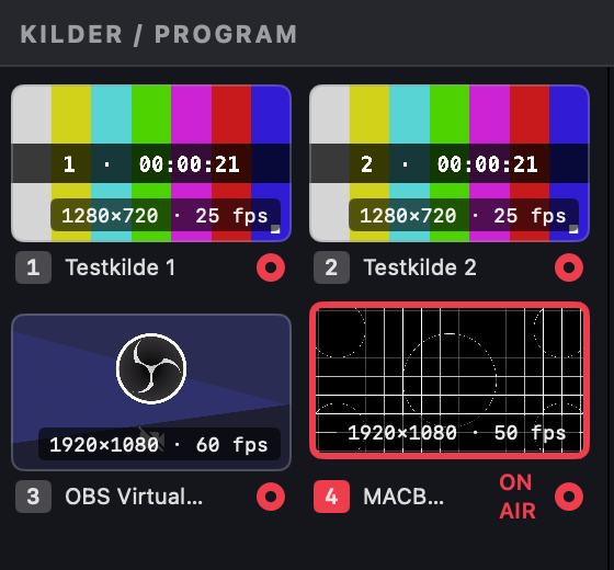 Kilde-tiles med genvejsnummer, formatinfo, arm-knap og ON AIR-markering